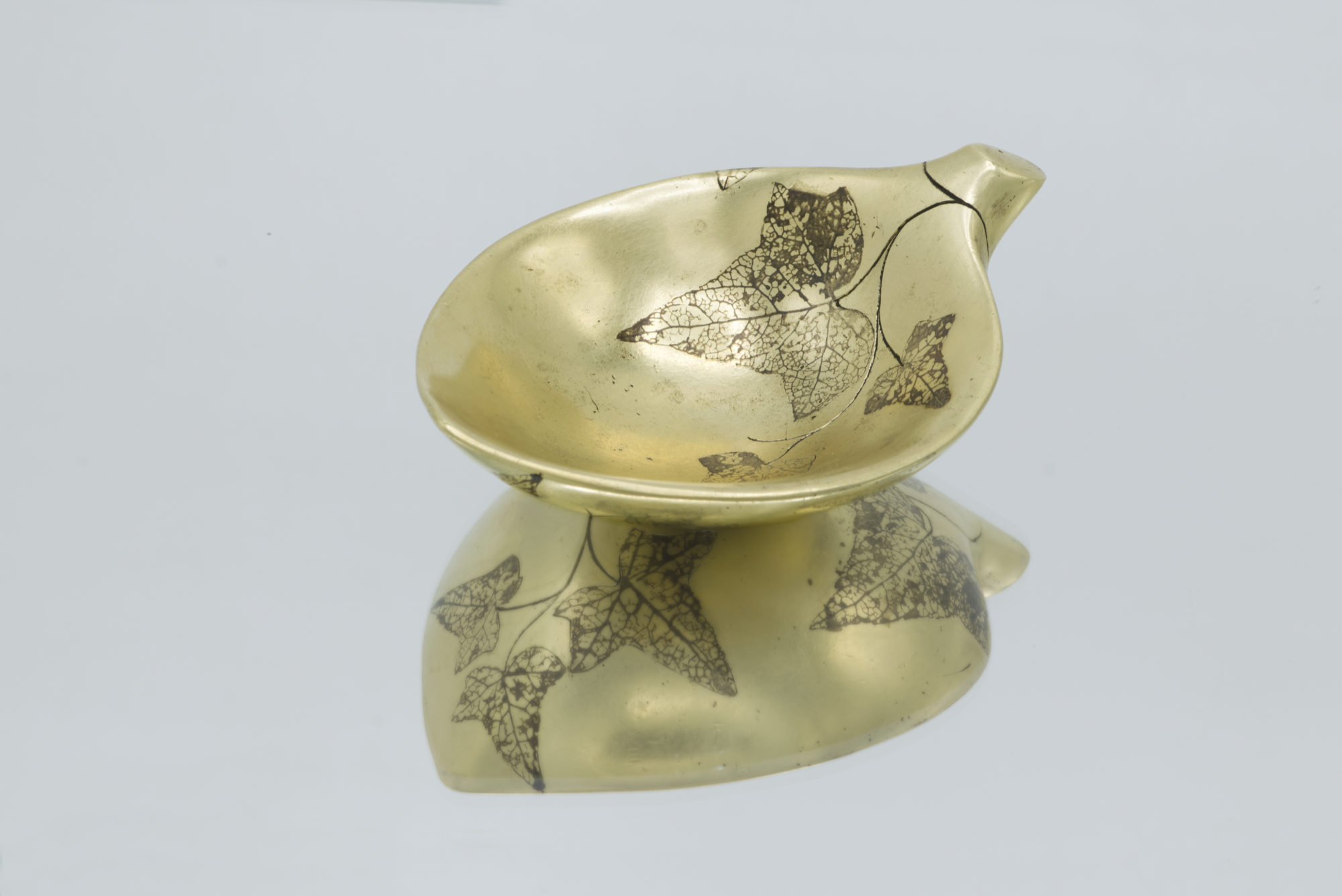 Œuvre Fusionnelle, dialogue entre motif et matière, support 01