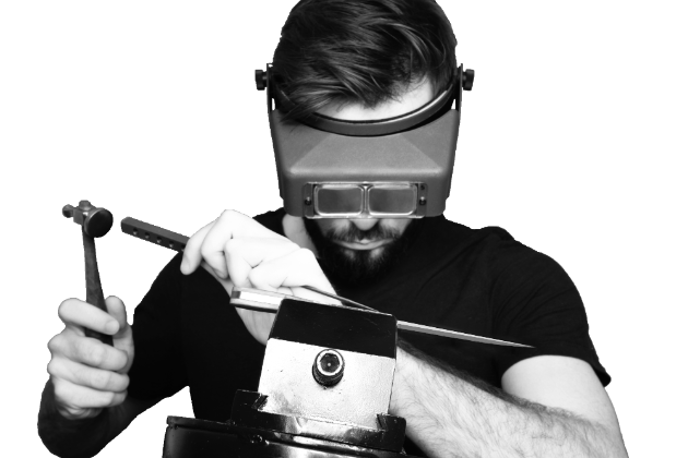 Steven Brunel graveur ciseleur traditionnel sur métaux