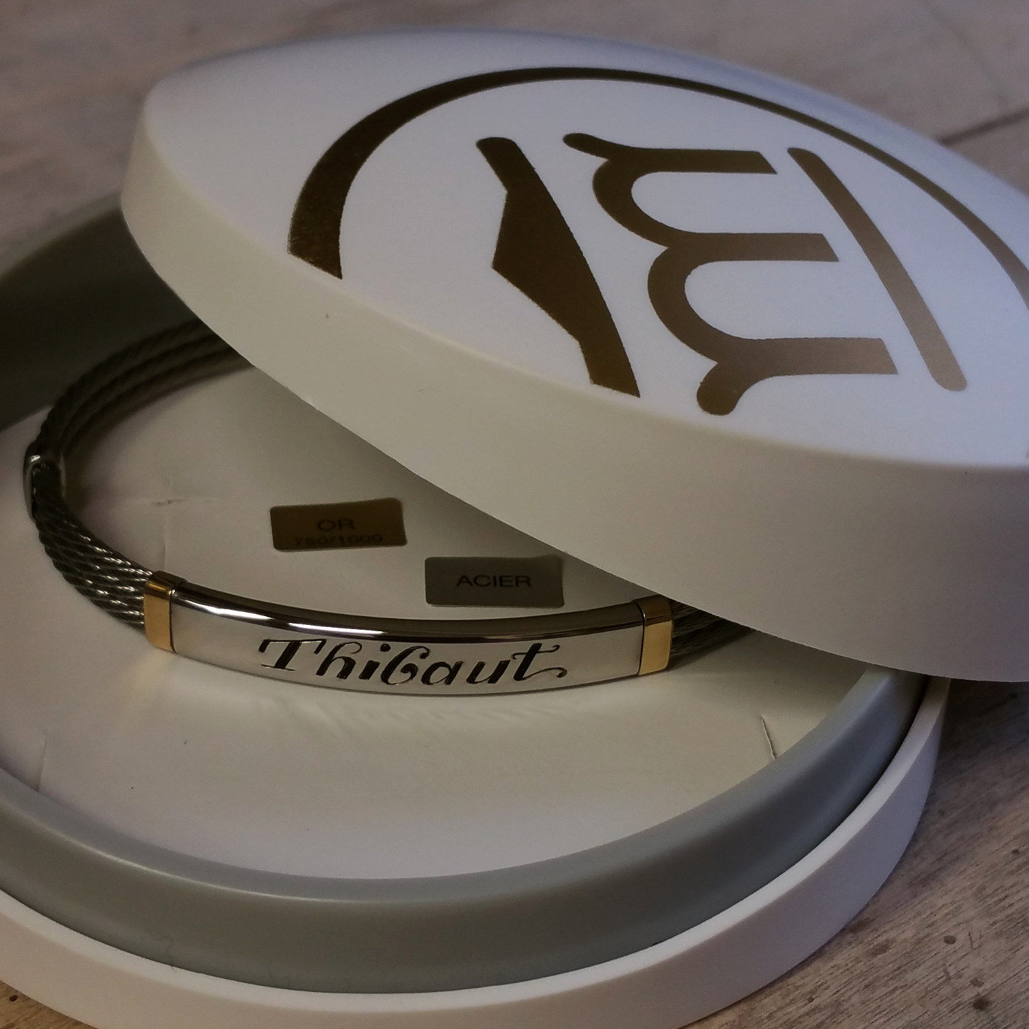 image gravure sur bracelet 5