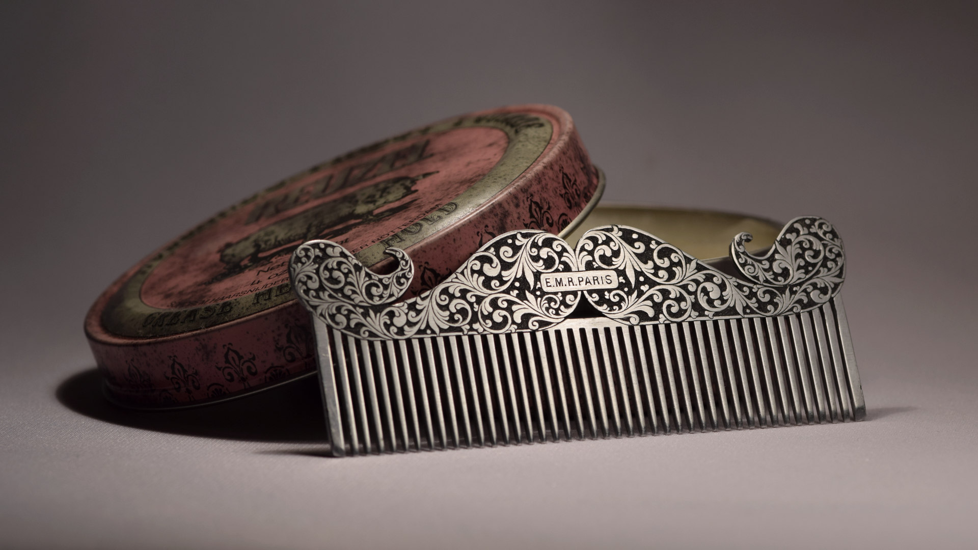 image gravure sur peigne 1