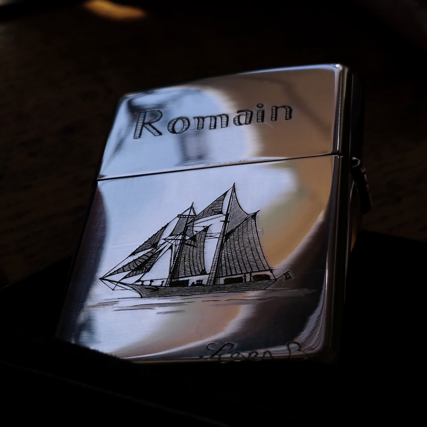image gravure sur zippo 2