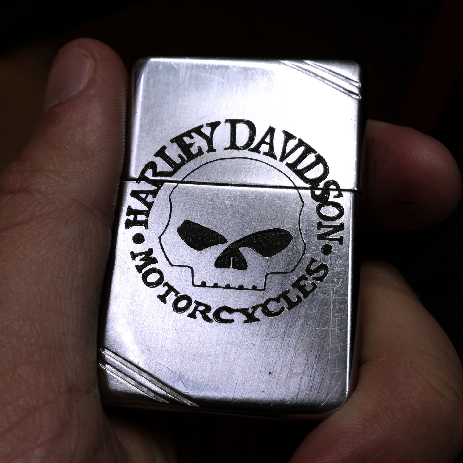 image gravure sur zippo 3
